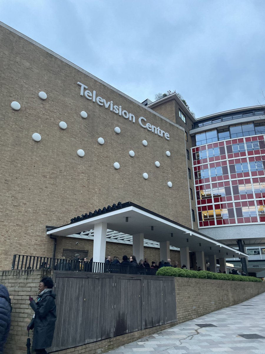 Foo Fighters UK tweet media