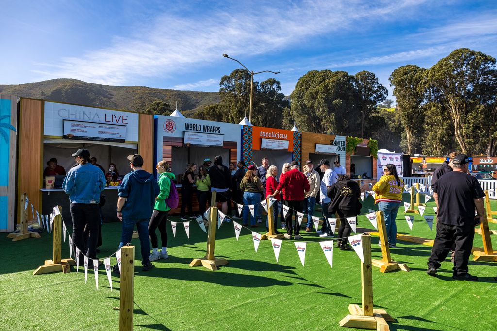 Guy's Flavortown Tailgate tweet media