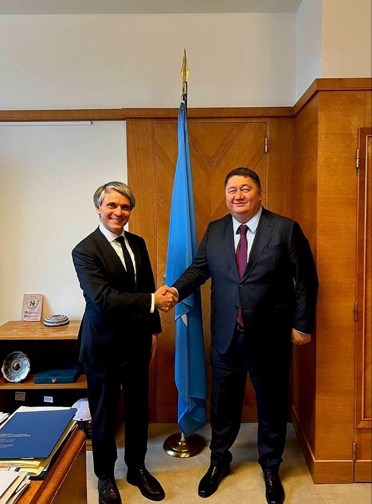 KazakhPM_UNOG's tweet photo. At @UNECE #ITC88, Vice-Minister of Transport Talgat Lastayev underscored the pivotal role of transport sector & transit corridors in 🇰🇿's economic growth, highlighted innovation efforts and reaffirmed commitment to UN transport conventions and instruments, incl. #SPECA https://t.co/3THyPpoVj6