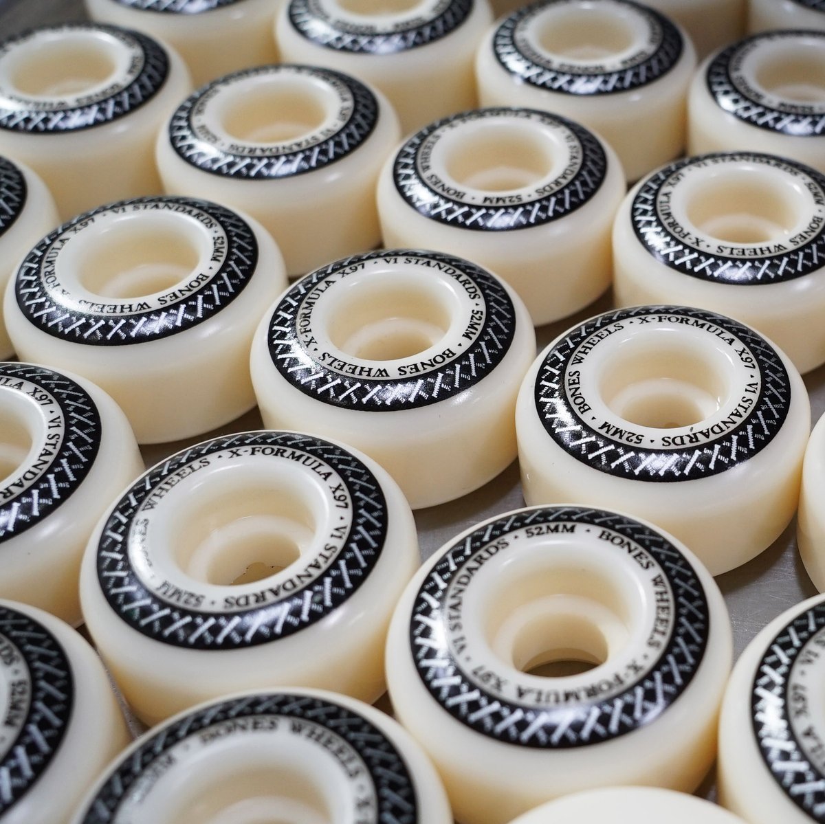 BONES WHEELS tweet media