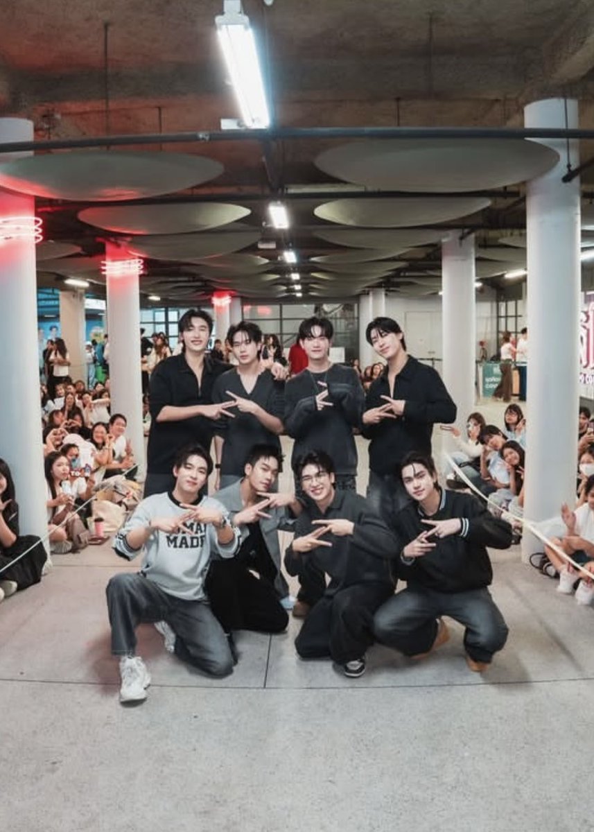 ขอบคุณมากเลยนะครับ Flex104.5 สนุกมากเลยนะครับบบบบ และขอบคุณทุกคนที่มาหาพวกเราด้วย😎😎😎 #Flex1045xiZ