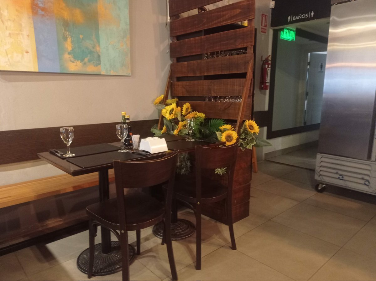 AMARANTO siempre AMARANTO. Lo mejor a un precio razonable. Vale la pena. Convención a 50 mts. de Andes.