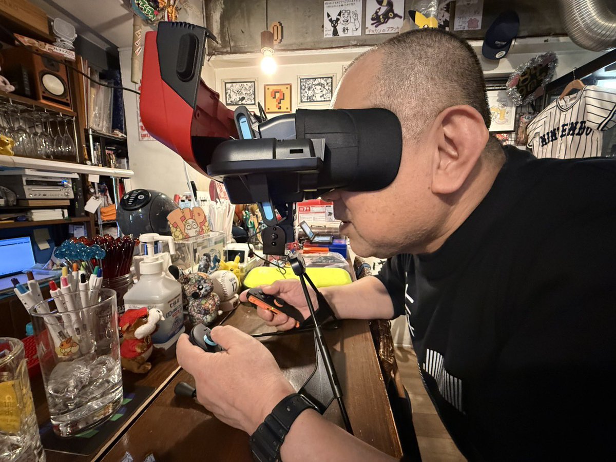RT @84chokan: 昨日いただいた「バーチャルボーイ for Nintendo Switch