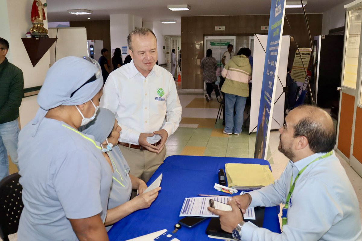 Antonioveira's tweet photo. Estamos en la IV Feria de la Vivienda en el Hospital Universitario Departamental de Nariño 🏠

Un espacio pensado para nuestros colaboradores, donde acercamos oportunidades reales para hacer realidad el sueño de tener vivienda propia.

Desde la Gerencia seguimos fortaleciendo alianzas y estrategias que aporten al bienestar y la calidad de vida de nuestro talento humano.

Agradecemos al equipo de Talento Humano por la gestión y el compromiso en la organización de este importante espacio. 💚

¡Gracias a todos por ser parte de esta gran iniciativa!