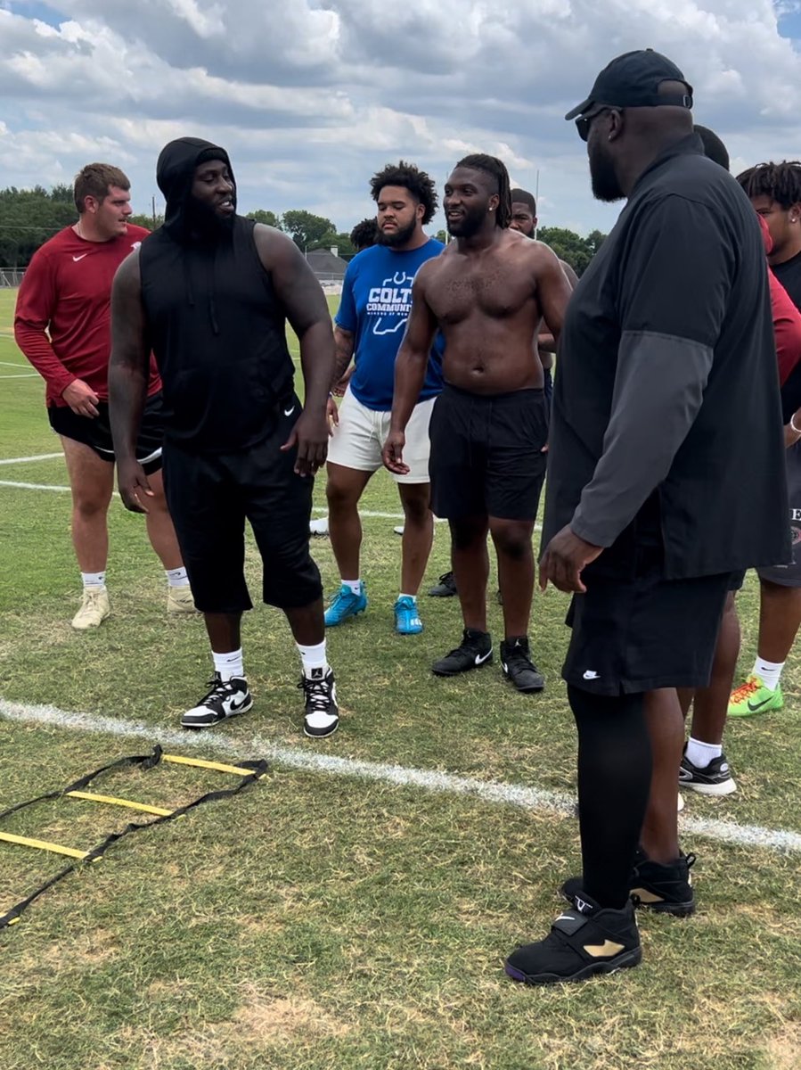 Brandon Tucker / Trenchwarfare tweet media