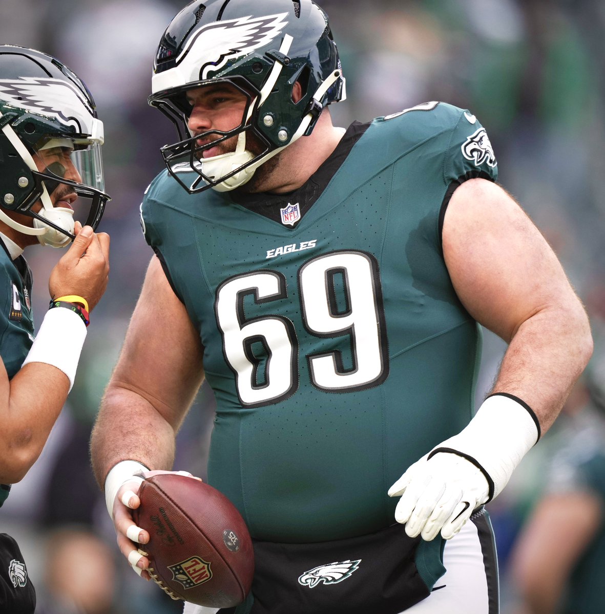 PhilaFanCentral's tweet photo. Despite reportedly considering retirement this offseason, Landon Dickerson IS returning to the Eagles in 2026, per @RealDGunn 🦅 https://t.co/zaXpi7l3of