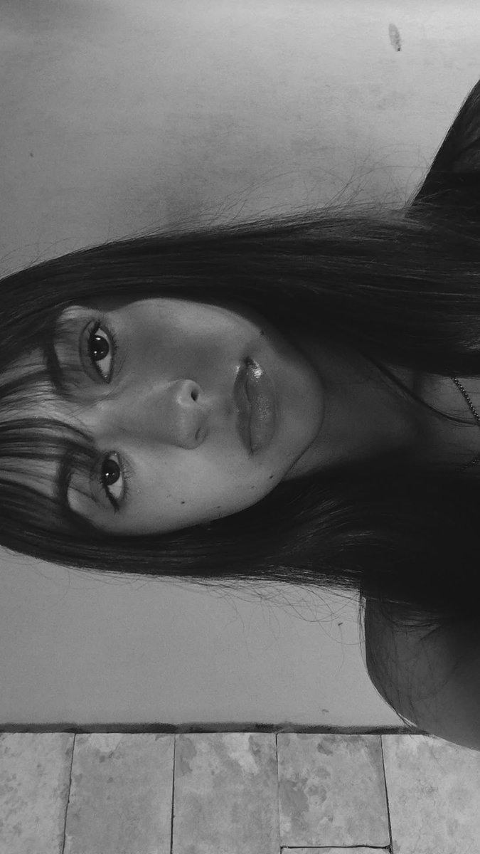 lovingCL16's tweet image. a girl and her pfp