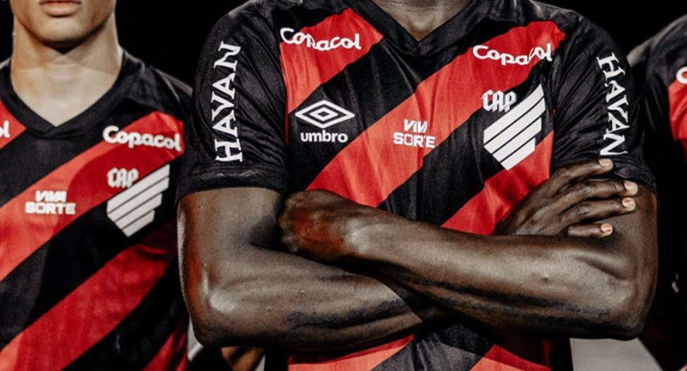 _rodrigoalves's tweet photo. @fusketa @furacaocom @fabpf_ Na foto oficial.. Kkkk https://t.co/g4FuaKcCro