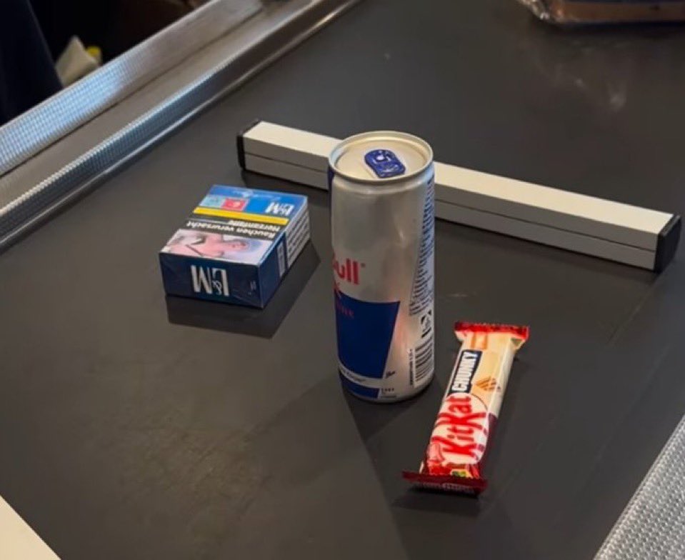 ketaknax's tweet photo. der körper muss geölt werden https://t.co/sAeQvBd5qf