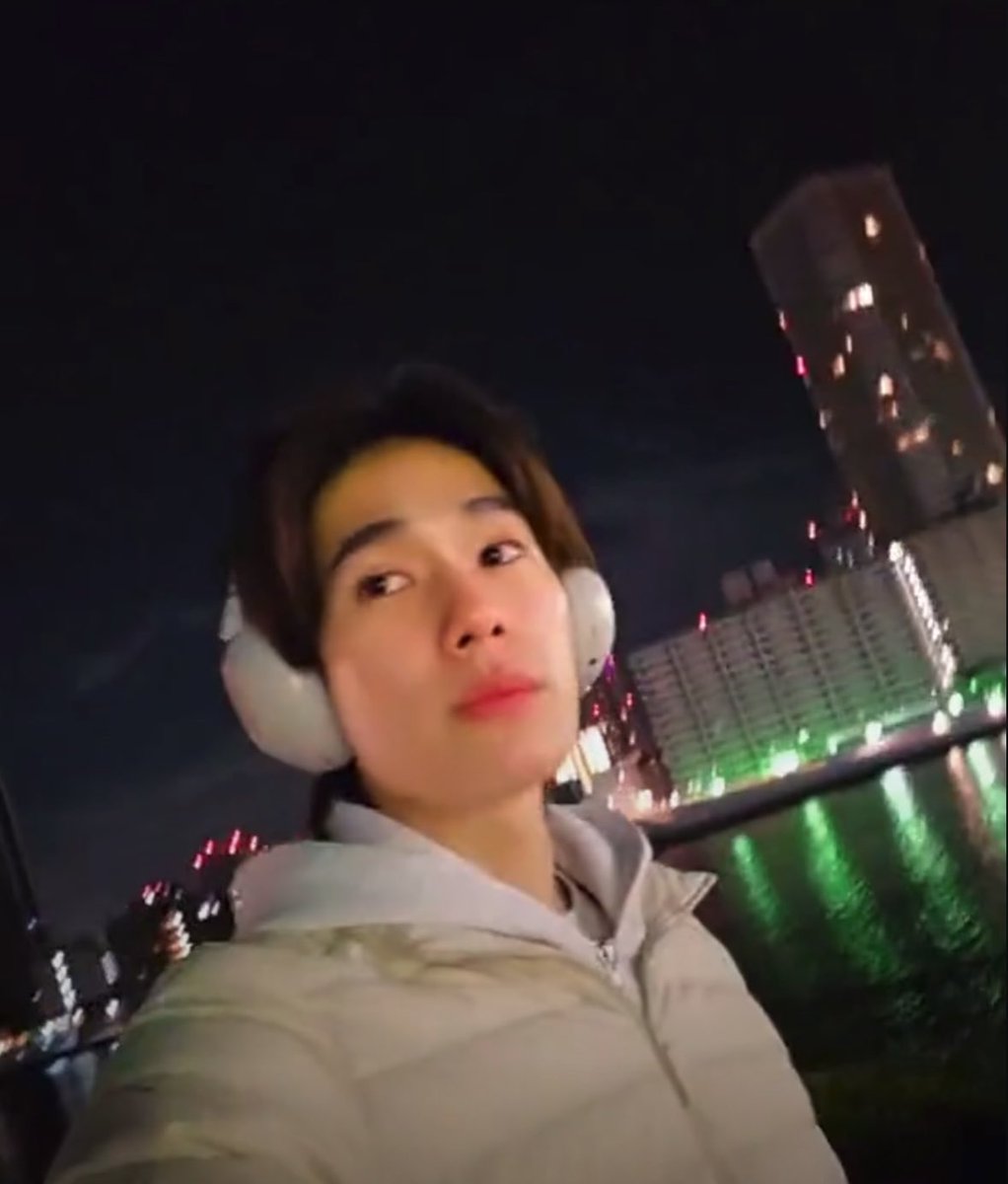 อากาศหนาวพุพุจมูกแดงไปหมดเยย 🥹

ดูแลสุขภาพตัวเองด้วยนะคับ ไม่เจ็บไม่ป่วยนะ เพี้ยง ๆ ✨✌🏻

#phuwintang <a href="/phuwintang/">phuwintang</a>