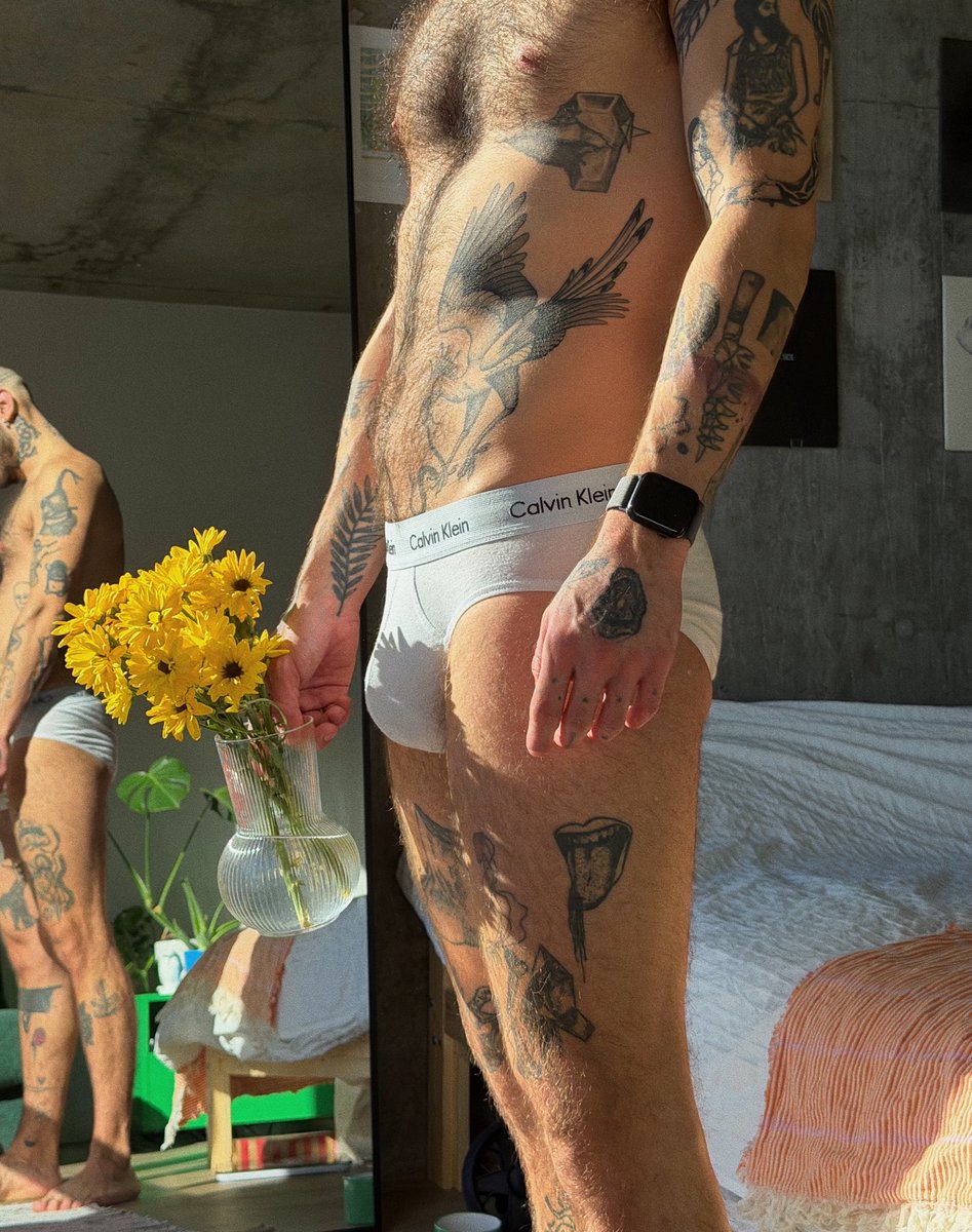 tattpotato's tweet photo. I have a photographer who is talented and hot 🔥✨ https://t.co/WSioSj2REU