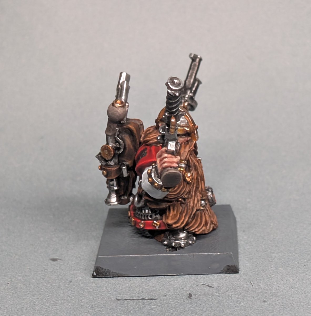 bex_tisum's tweet photo. Big day on stream today we finished the first ever model fully painted on stream. I may just be small but it feels like a big step for me.
#warhammer #WarhammerCommunity #PaintingWarhammer #newtostreaming #gw #gamesworkshop #twitch #theoldworld #dwarfs https://t.co/4Fgtnjw7SM