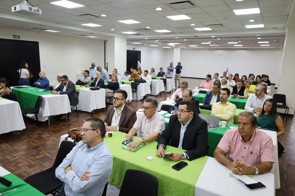 Fecolfin tweet media