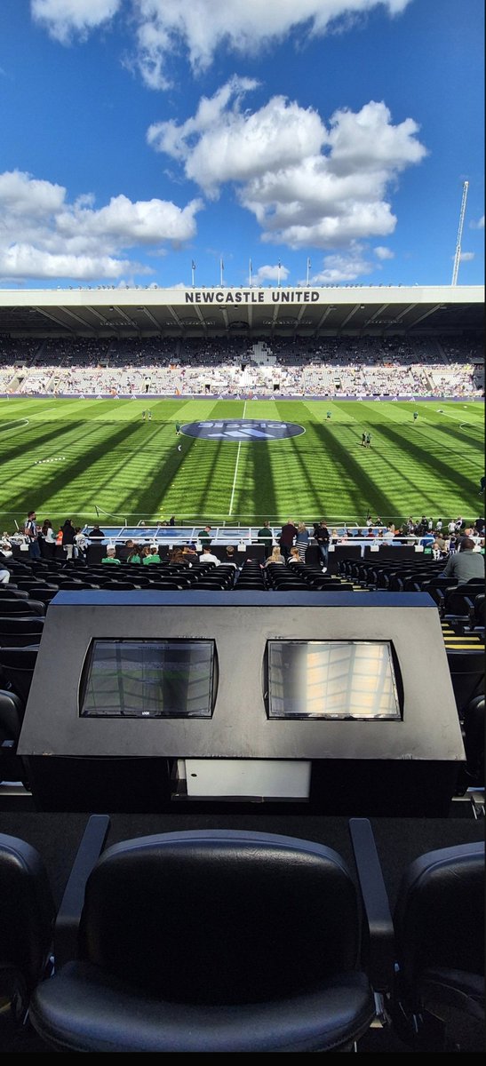 🖤🤍 tweet media