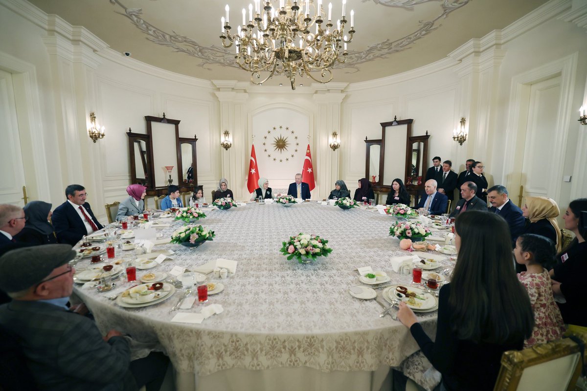 Emine Erdoğan tweet media