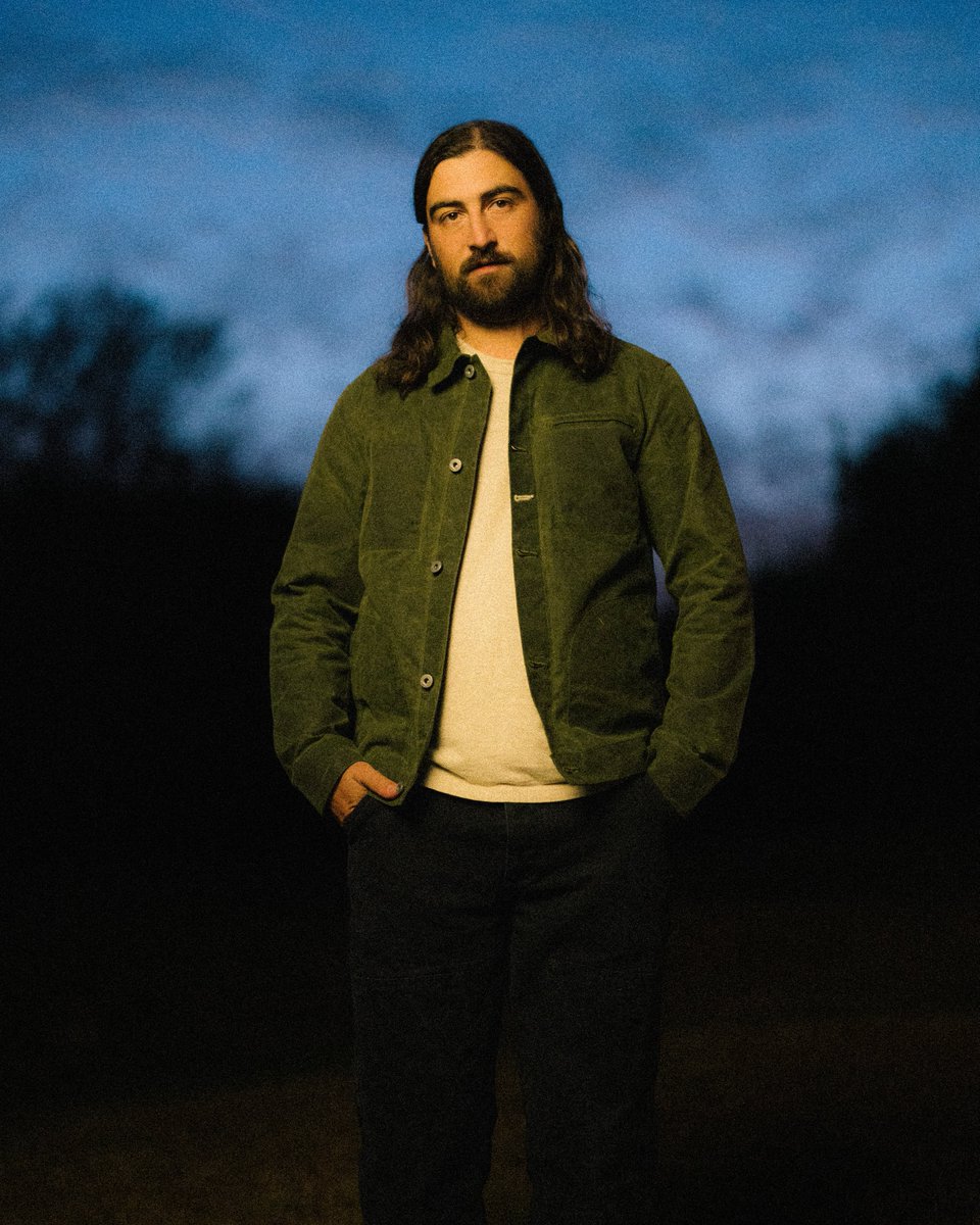 RollingStone's tweet photo. Noah Kahan has sold out all the dates of his The Great Divide stadium tour. 

"I will never find the words." https://t.co/Jp6hGn0Pgt
