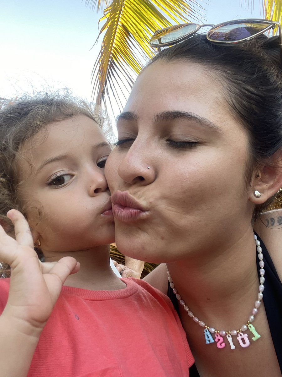 2LuisaMarulanda's tweet photo. Hermosa bebé de la tía 💕✨ https://t.co/k2ns2bMqbJ