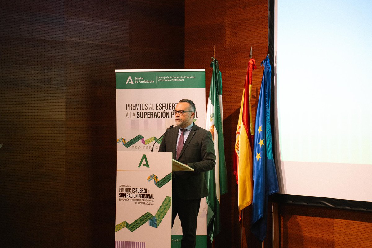 EducaAnd's tweet photo. 🏆 Hoy, en el Museo Íbero de Jaén, se han entregado los premios al Esfuerzo y Superación Personal en ESO para Personas Adultas, edición 24/25. 
👉 Reconocen el esfuerzo y los méritos singulares de quienes han cursado la ESO para personas adultas con una implicación ejemplar. https://t.co/ap3G4yRLTQ