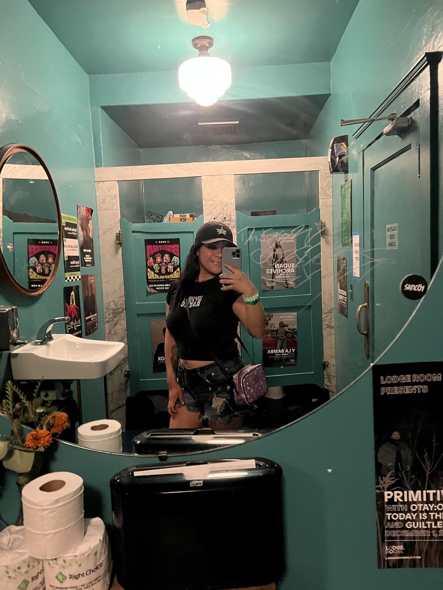 claudizzlezz's tweet photo. lil update of me since I went mia in april ♊️🔥💫✨🙏🏼 https://t.co/vmSAQ6XGo8