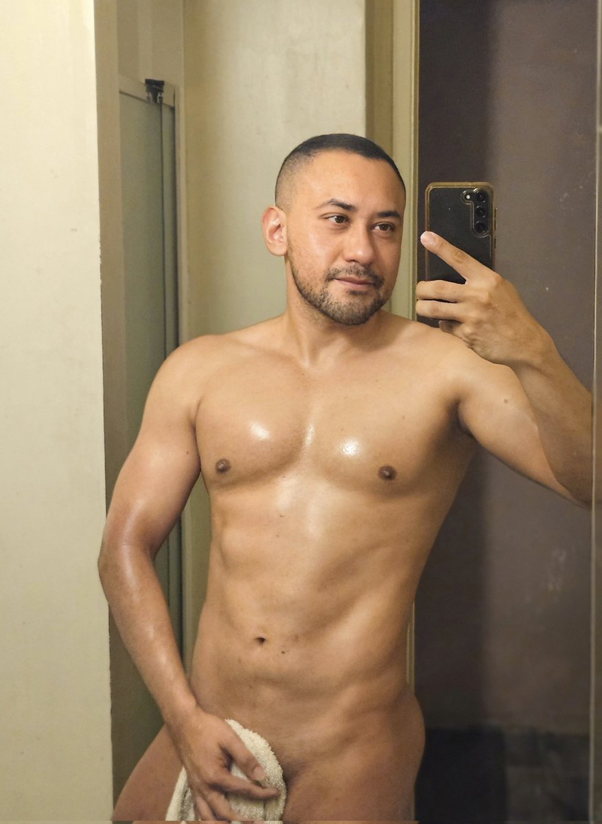 oslarin's tweet photo. #gay https://t.co/0Qrt8j1Loo