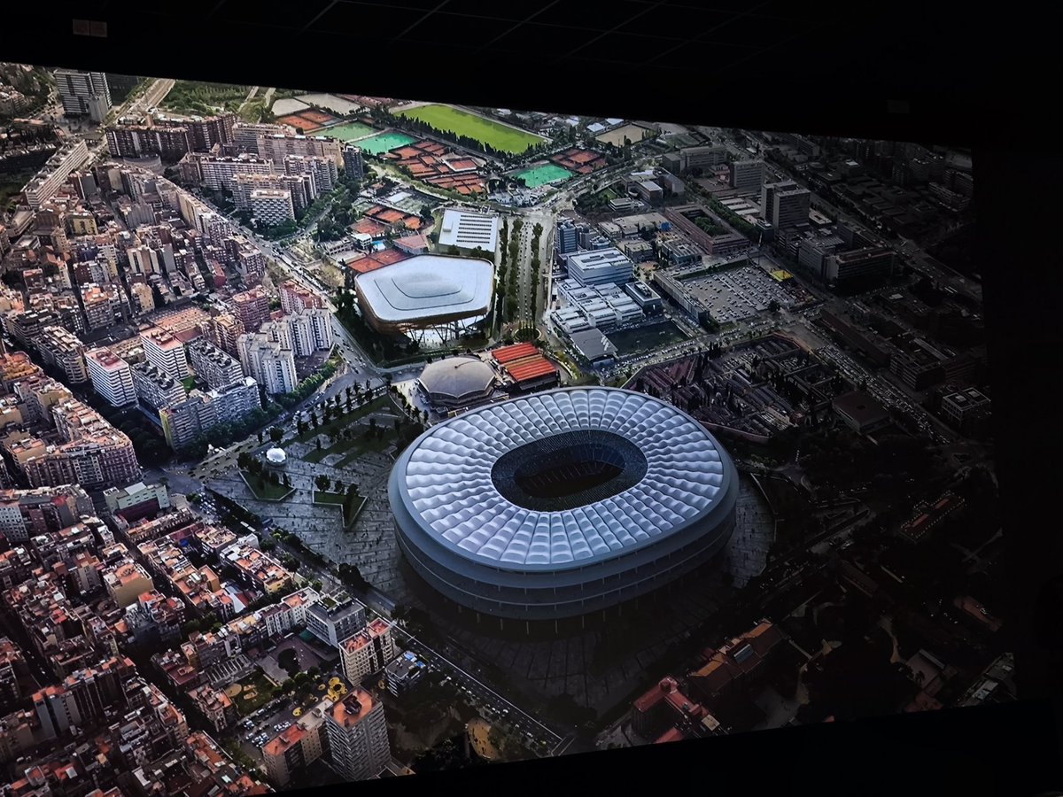 Ho dic com ho penso: el Nou Palau de <a href="/victor_font/">Víctor Font</a> és el més sòlid que he vist des del Projecte Foster l'any 2009.

M'ha agradat i és convincent.

15.000 persones 
A un 50% amb un soci financer durant 35 anys
Manté el Palau com a Palauet.
380 M€.
Inspirat en el Moody Arena