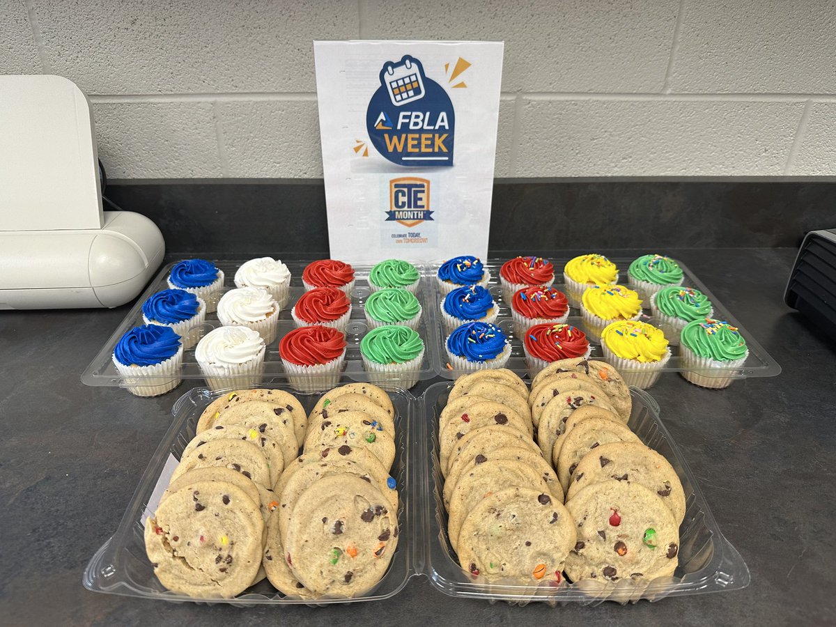 Last week <a href="/VestaviaFBLA/">Vestavia FBLA</a> celebrated FBLA Week with a sweet social! 🧁🍪

Members enjoyed cupcakes, cookies, and time to connect. Leadership + laughter + a little sugar made it a great week! 💙

#FBLA #FBLAWeek #VHpride