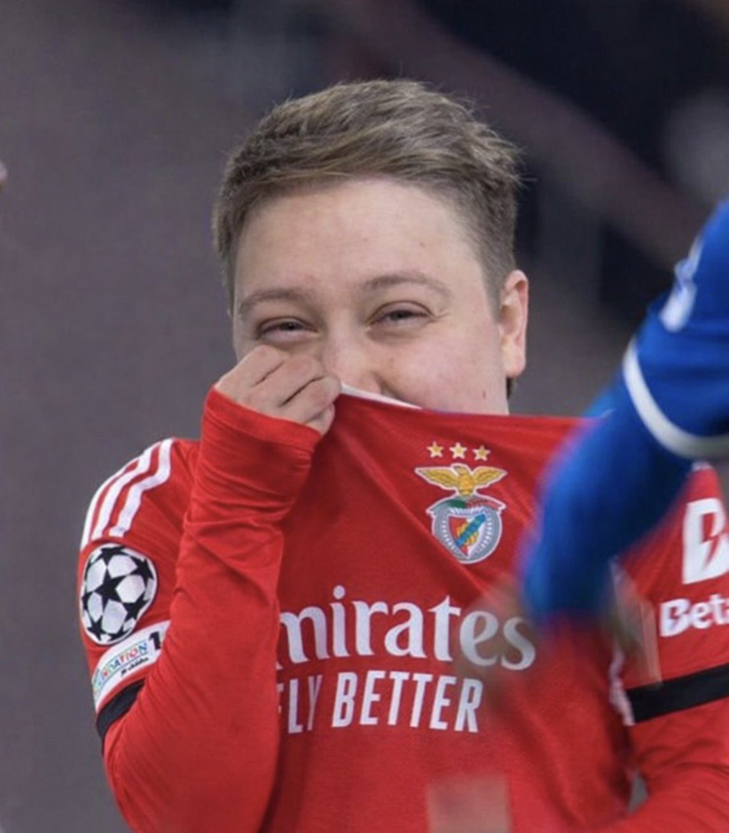 ʟ ᴜ ᴄ ᴀ tweet media