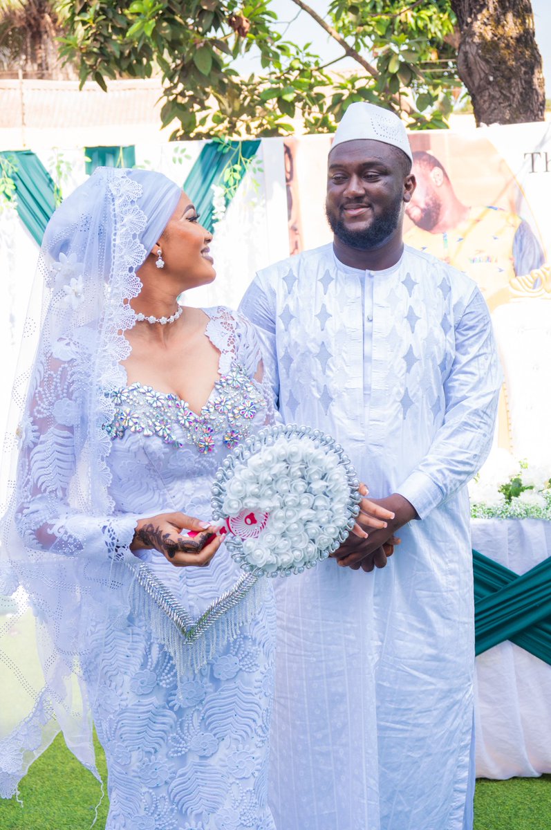 M@rie B@h tweet media