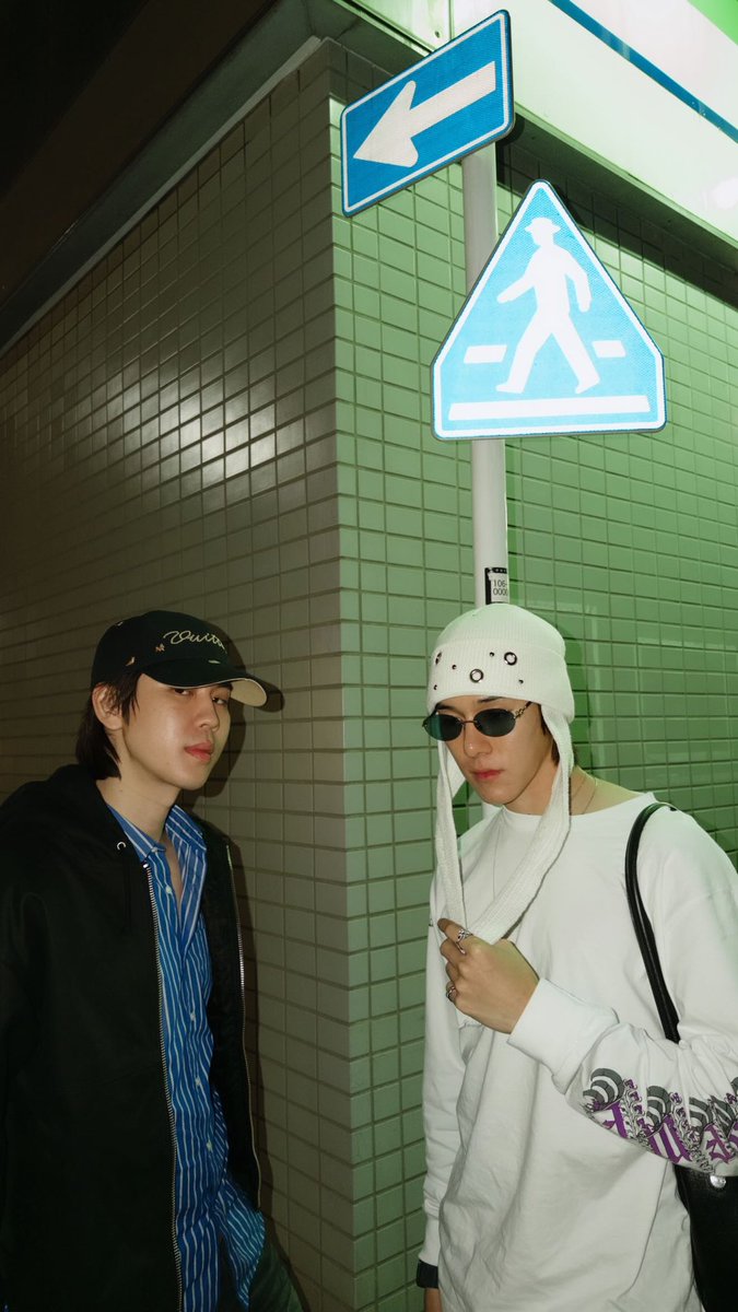 นี่ ว่าแล้วจะไปไหนได้ ต้องอยู่กับเพื่อนรักอยู่แล้ว เพื่อนเปรมเพื่อนนิฟอเอเว่อ
#hirunkit_  #prem_space