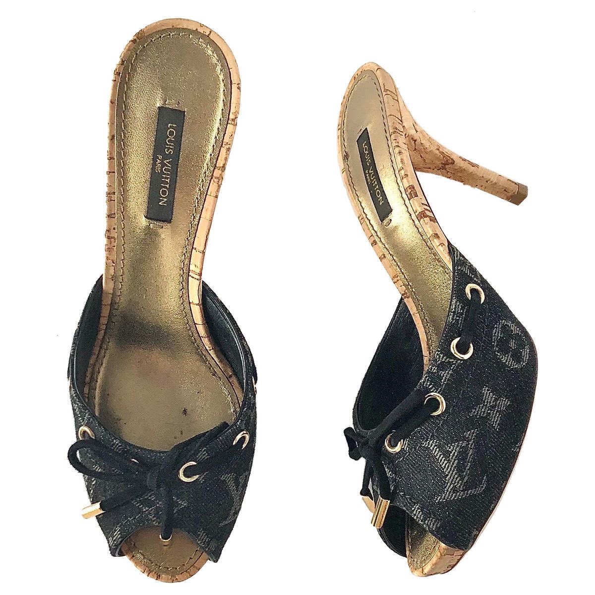 how does pinterest see me ?

★  top
★  bottoms
★  bag
★  footwear