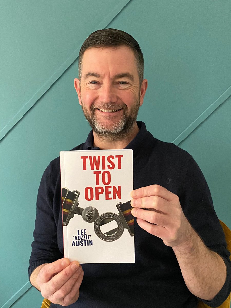 auzz77's tweet photo. The first printed copy of Twist to Open has arrived and it’s a proud moment finally holding it in my hands after months of work and reflection on 25 years in uniform.  

A few final tweaks to go… release getting close.  
Thanks for all the support so far.  
📘📒📕

#TwistToOpen https://t.co/Hc7eWwRqyW