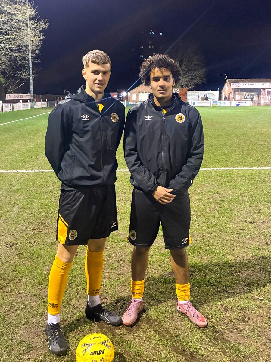 It was fantastic to see Pereira, Thompson and Barker stepping up with the First Team for the semi-final clash against Lincoln United in the Lincolnshire Senior Cup last night! 🙌⚽🏆

👏 Brilliant experience for the lads!

📸 Ed Mayes Photography

#UpThePilgrims 🧡🖤