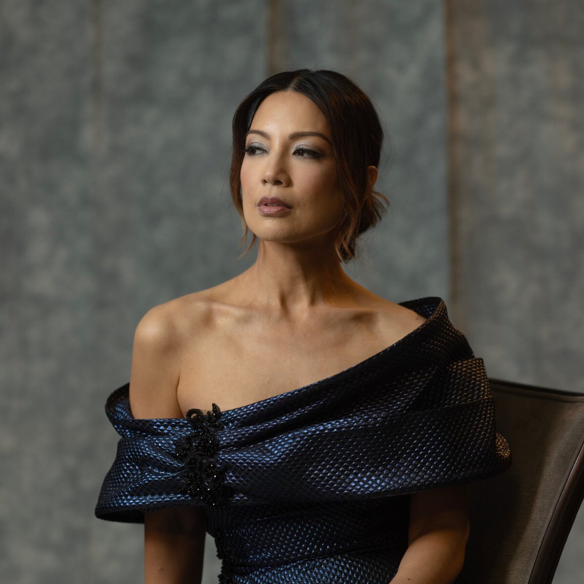 PercySeries's tweet image. More Olympians take their thrones in Season 3 of #PercyJackson and the Olympians.

🏹 Ming-Na Wen is Hera
🏹 Jennifer Beals is Demeter
🏹 Hubert Smielecki is Apollo