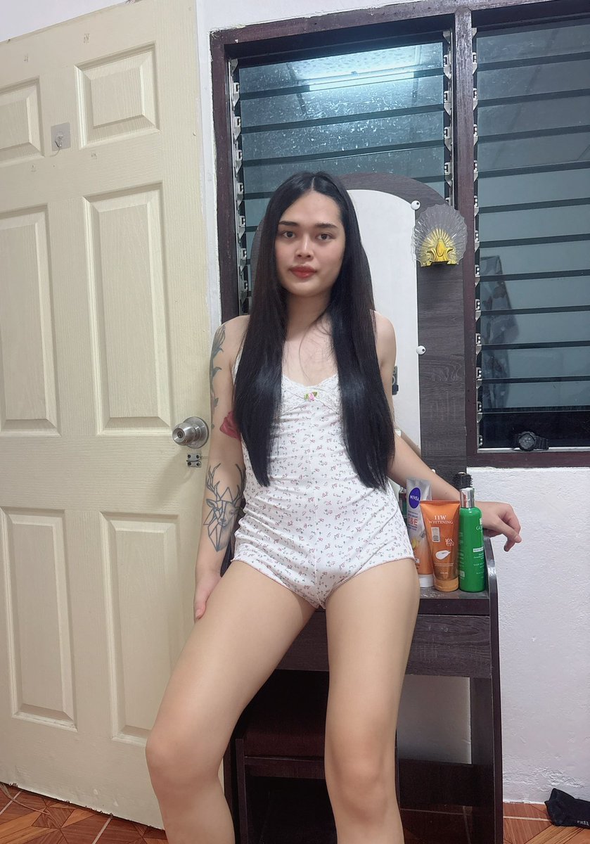 กีต้า เป็นกะเทยมีงู🐍 I am ladyboy tweet media