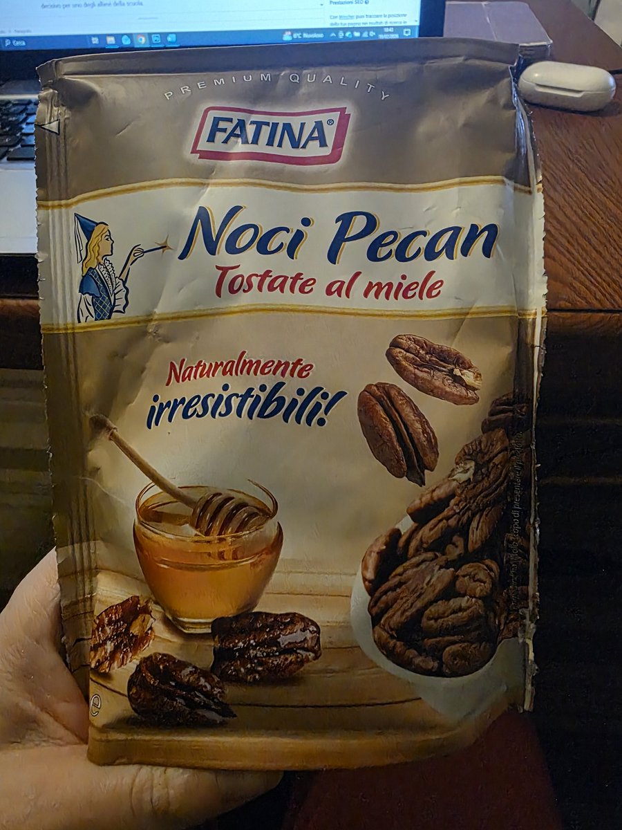 Leila_KJ's tweet image. Non ci facciamo trovare impreparate 🤣 @rashalaprincess
#Rashmer