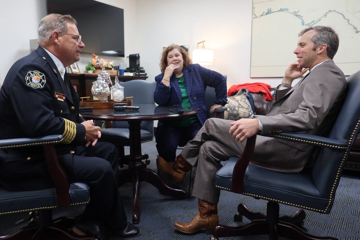 Jay Trumbull Jr. tweet media