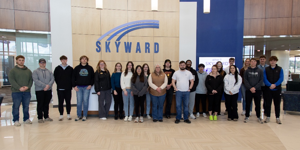 UWSP Sentry School of Business & Economics tweet media