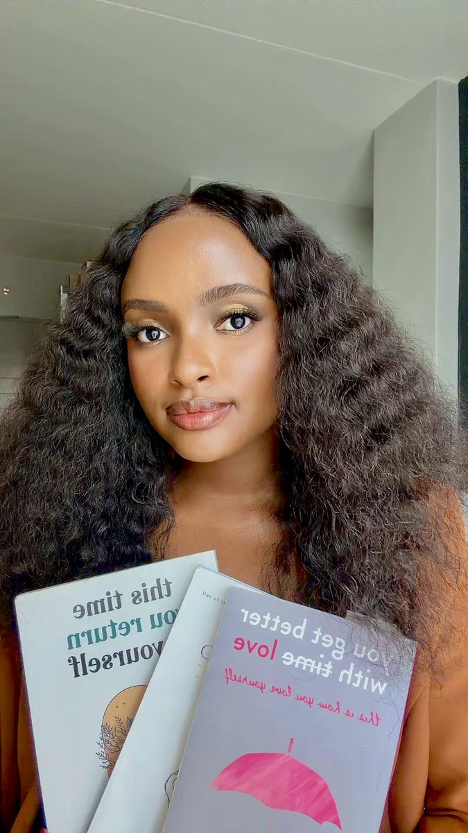 noeleensaid's tweet photo. just a girl and her published books 🌸 https://t.co/GSeU6hNE3l
