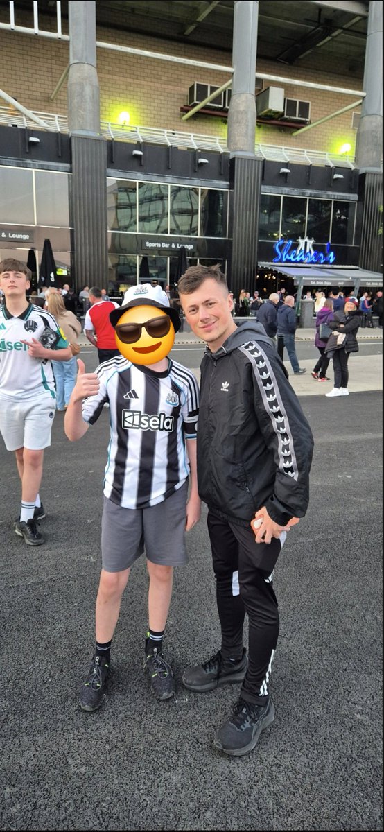 🖤🤍 tweet media