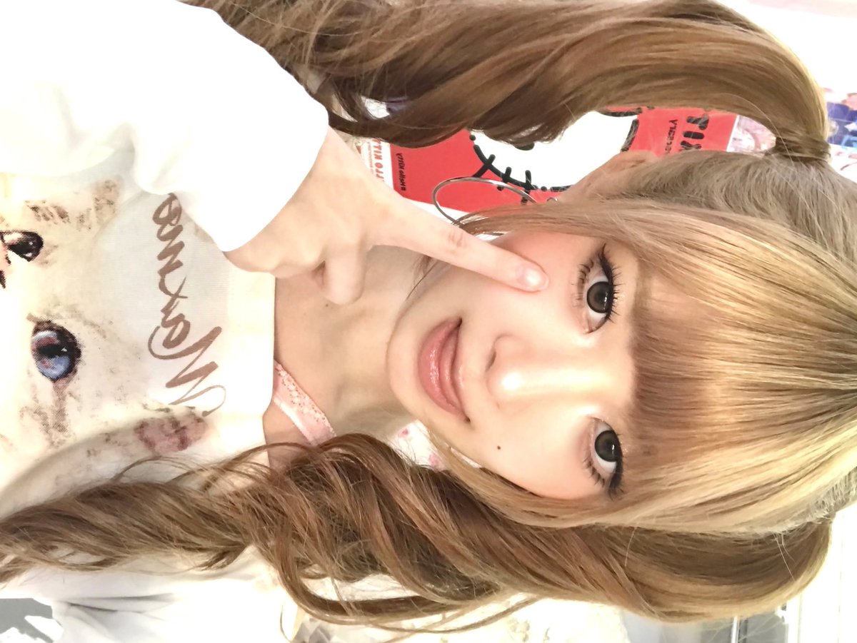 ♡🎵
              ° . ♡
                  . °
                ♡