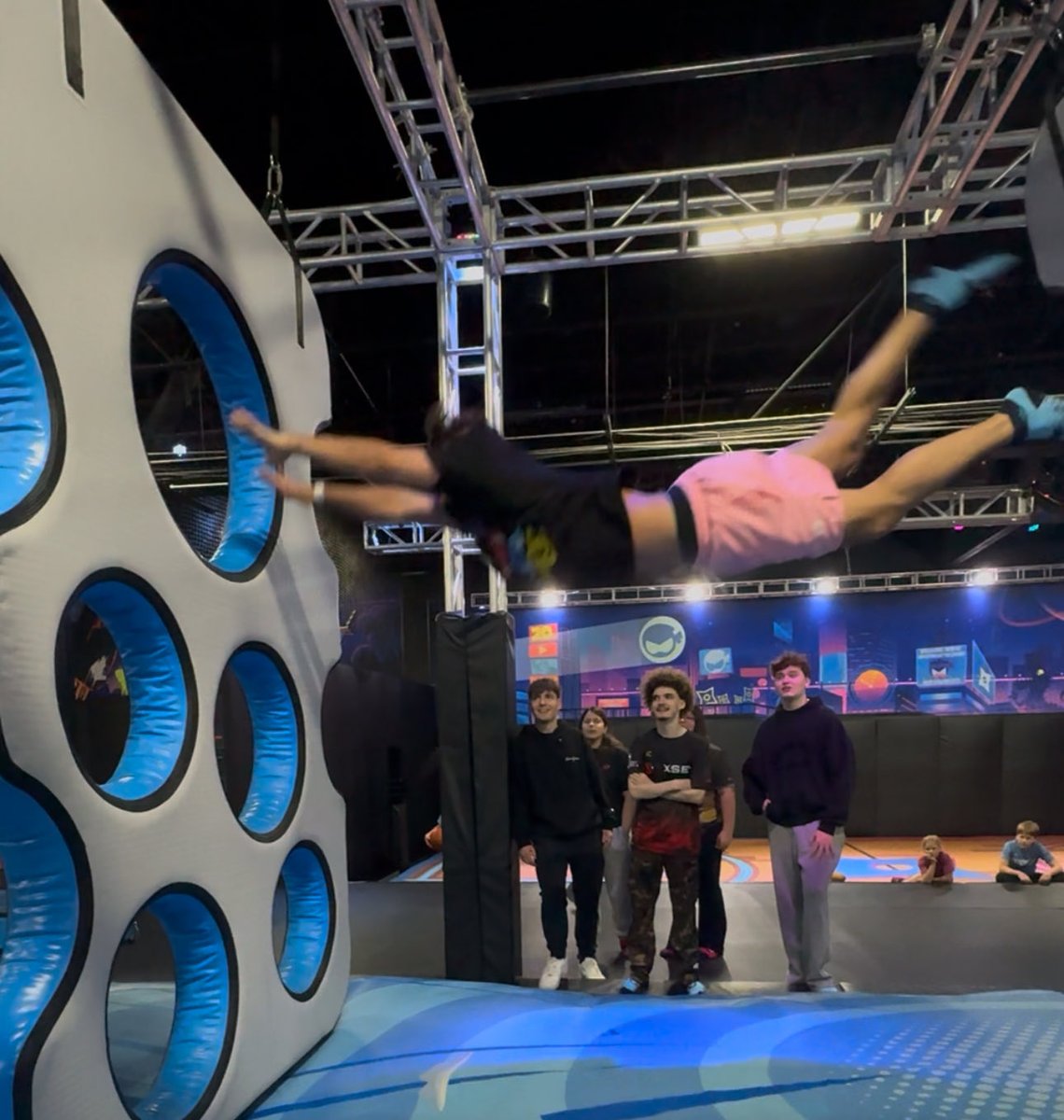 XSET Fraanticc tweet media