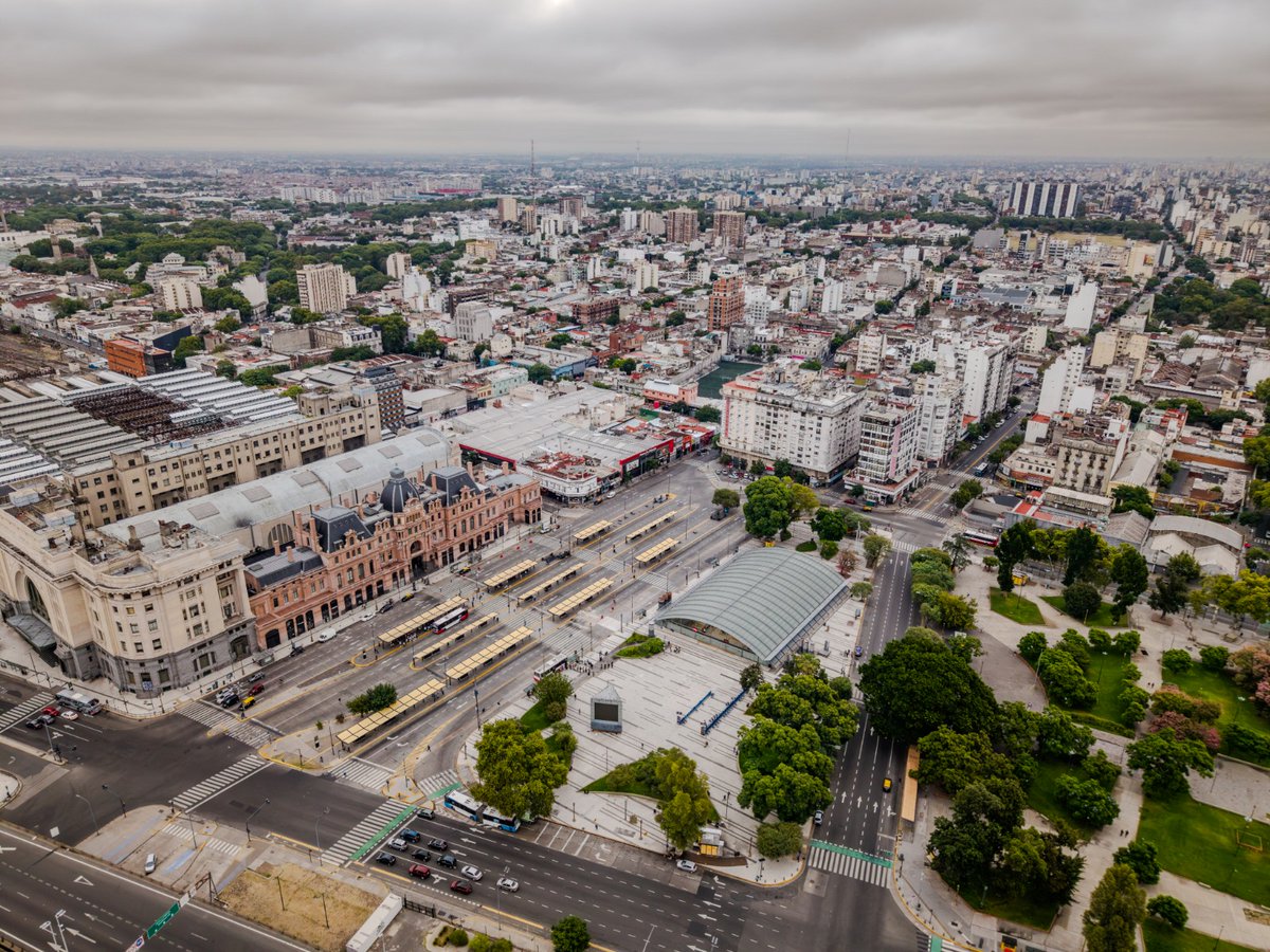 cgtoficialok's tweet image. Las imágenes hablan por sí solas.

El paro nacional se siente en cada puesto de trabajo, en cada fábrica, en cada oficina, en cada rincón del país.

No nos dan lo mismo nuestros derechos.
No se negocia el trabajo, no se rifan las conquistas.

Diputados, escuchen el mensaje, no