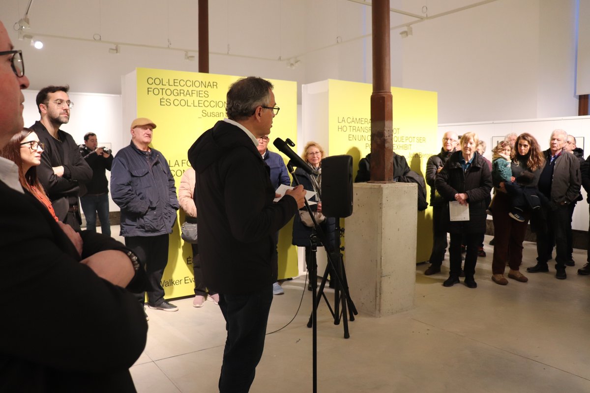 museudemanresa's tweet photo. 📸Benvinguts a LA FOTOGRAFIA AL MUSEU. COMPROMÍS PER A UNA COL·LECCIÓ, la nostra nova exposició temporal

La inauguració d'avui ha comptat amb la intervenció de Tània Infante, regidora de cultura, Enric Casas, comissari de l’exposició i Bernat Bozzo, president de Foto Art Manresa https://t.co/Ua3JokaNQ6