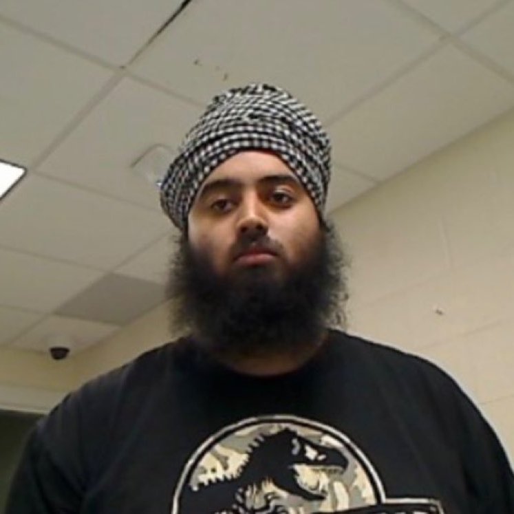 EricLDaugh's tweet image. 🚨 BREAKING: In an infuriating development, Indian illegal alien and semitruck driver Singh Sukhdeep was just arrested for KILLING a driver in an Indiana crash

Sukhdeep reportedly ran a red light, crashing into the driver, per @BillMelugin_ 

Indiana is RED and gave him a CDL.