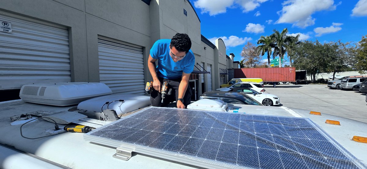 This solar panel was part of a small solar power system that we installed on an RV camper the other day. The panel we use was the 180w 12V SLD Tech panel. For more info on this panel, click here: emarineinc.com/products/sld-t…

#SolarEnergy #SolarPower #solarpanels #installation