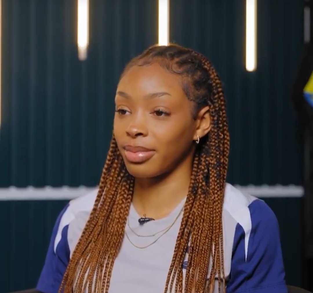 Nigerian Super Falcons should get this girl Nifemi Aramide.

She plays for Tottenham Hotspurs.🇳🇬