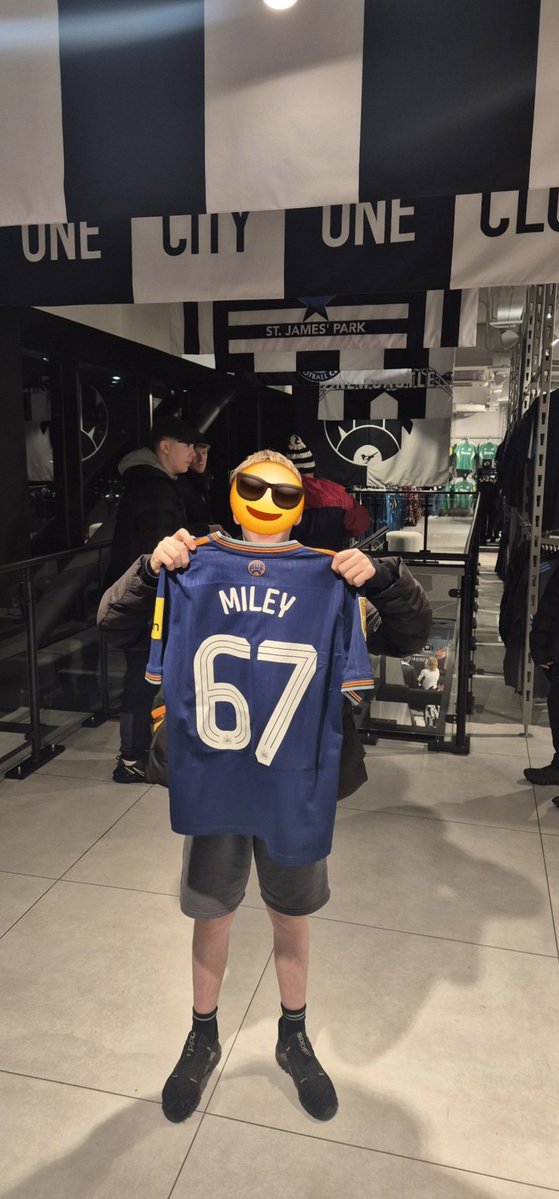 🖤🤍 tweet media