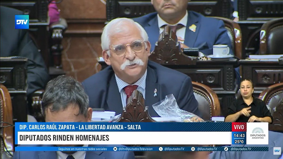 nestorpitrola's tweet image. Este fantoche facholibertario que ven acá, Carlos Raúl Zapata, diputado de Salta, homenajeó en la Cámara de Diputados al teniente Héctor Cáceres y reivindicó el Operativo Independencia de 1975 en Tucumán. Es la descarada apología de un operativo genocida, antecedente del golpe