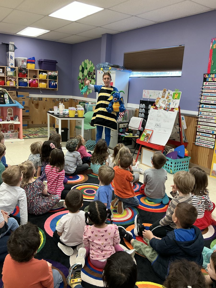 Justforkids1's tweet photo. We had the best time visiting a local preschool to talk all about brushing, healthy smiles, and what it’s like visiting the dentist! We love helping little ones feel confident and excited about taking care of their teeth from the very start. 

#nationalchildrensdentalhealthmonth https://t.co/KUZVXXOtIm