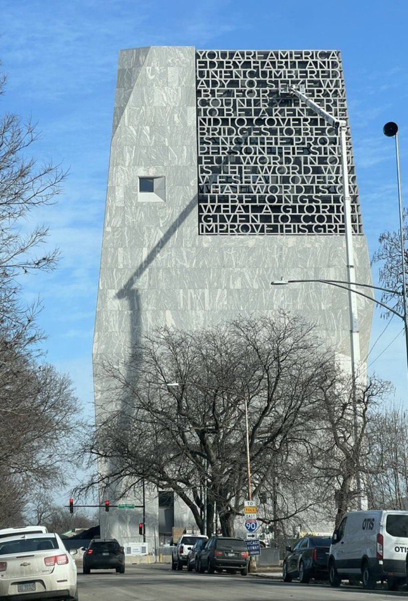 🚨 Trade Deal 🚨

Indiana gets the Chicago Bears and a new space age stadium + $ Billions in new tourism 

Chicago gets Obama DEI garbage can